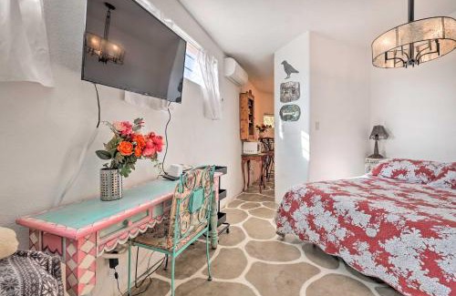 Santa Cruz Apartment | Quirky Santa Cruz Studio with Shared Courtyard!