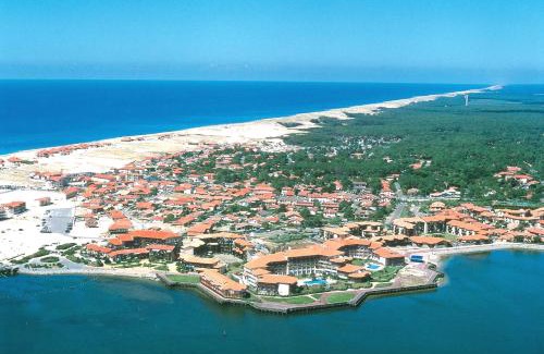 Vieux-Boucau-les-Bains Apartment | Résidence Mer & Golf Le Boucanier Port d'Albret