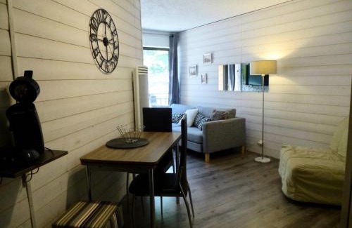 Bareges Apartment | Résidence Oncet - Studio cosy et cocooning refait a neuf au cœur de Barèges MAE-0863