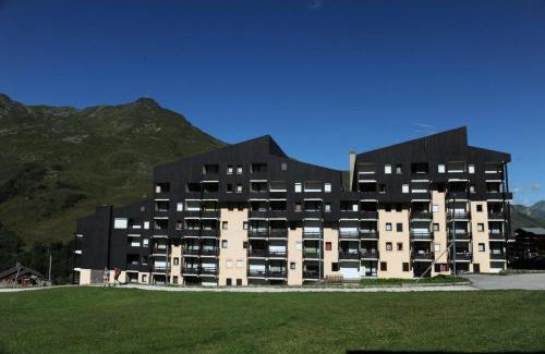 Les Menuires Apartment | Résidence Villaret - Studio atypique avec beaucoup de rangement MAE-2694