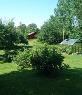 Sala Bed & Breakfast | RÖDA STUGAN PÅ SLINKEN