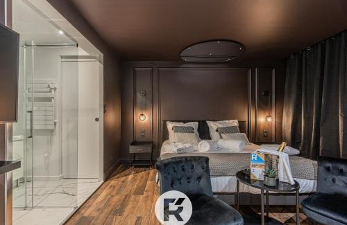 Secteur 4 Apartment | R'Apparts The Love Nest Suite