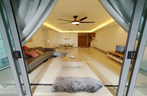 Central District Condo | R&F PrincessCove @ Johor Bahru by HomeStay888/6pax/3BedRoom2BathRoom/5MIN to CIQ