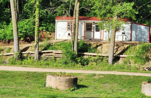 Alma Cabin | R & K Cozy Cabin