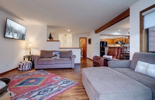 Steamboat Springs Condo | RA517 | Nice Furnishings | Pool and Hot Tub Access | Winter Shuttle