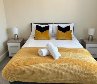 Radbourne House | Radbourne House - Spacious 2 Bed, Home from Home in Derby