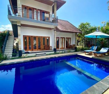 Jungut Batu House | Radya Homestay