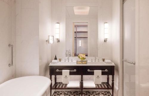 Colonial District Hotel | Raffles Singapore