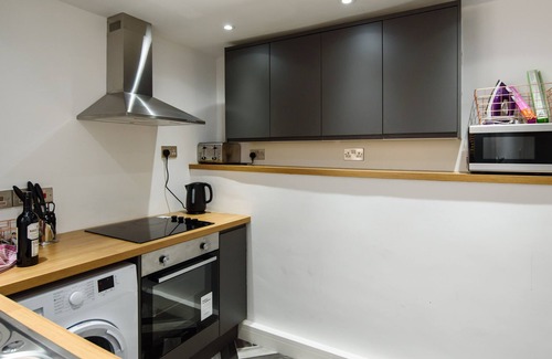 Newport Cottage | Railway Cottage