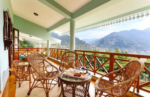 Bhimtal Villa | Rainbow Cottage 3BR Villa Nainital hills Cook