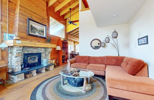 Mammoth Lakes Apartment | Rainbow Villas #1 condo