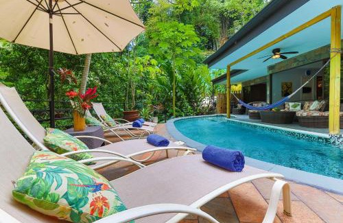 Quepos House | Rainforest Gem 2BR Aracari Villa with Private Pool AC Wi-Fi