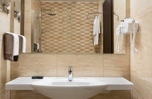 Constanta Hotel | Ramada by Wyndham Constanta