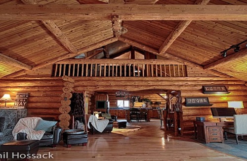 Sanford House | Ranch O Relax O , Manitoba's best kept secret !