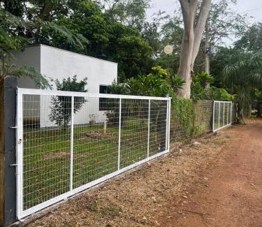 Comodoro House | Rancho acesso ao rio São Lourenço