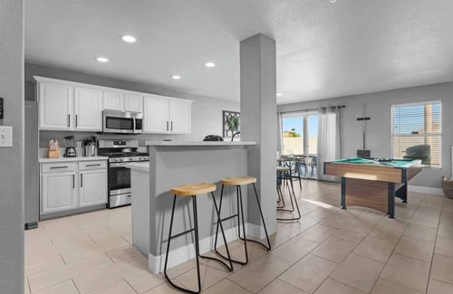 North Las Vegas House | Rare 6BR Gem w/Pickleball, Pool, & Arcade in NLV