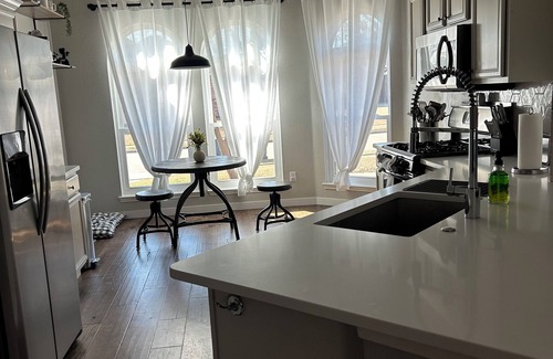 Elmo House | Rare find. Modern family-friendly Rockwall getaway! LOCATION! 🐡