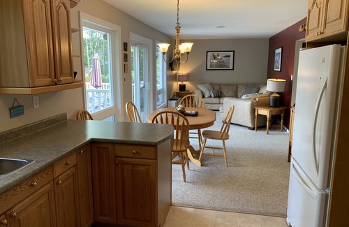 Perry Cottage | Raspberry Bay lake Cottage . a great vacation experience