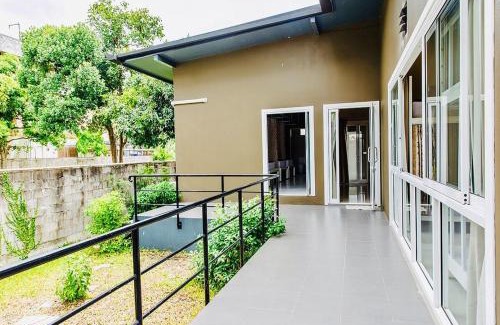 Chaweng City Center Hostel | Rasta Hostel By Little Boat