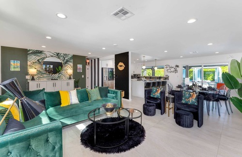 Palm Springs House | Rat Pack Rendezvous - An Entertaining Experience!