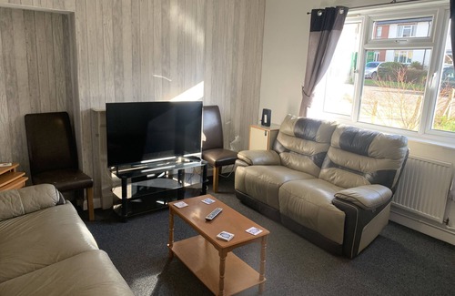 Sileby House | Ratcliffe House - Spacious 3 bedroom House in Sileby