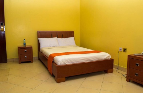Central Business District Bed & Breakfast | Raya Hotel