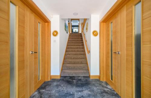 Batley House | -RD7B- For your relaxed and Cosy stay with Free WiFi