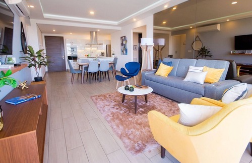 Zapopan Condo | Real View Towers, Real Center, Marvelous 2nd floor 2BR, Zona Real