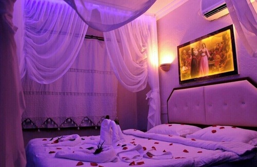 Selcuk House | rebetika hotel located secuk near ephesus (Quadraple Sharing)