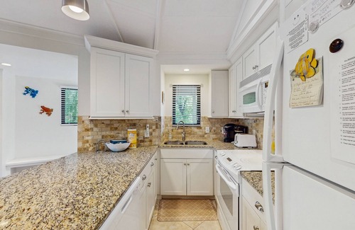 Night Heron Condo | Recently Updated Resort Villa with WiFi & Pool - Quick Walk to Beach