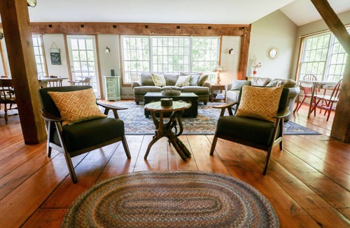 Lexington House | Red Barn Catskills Retreat - Near Hunter & Windham