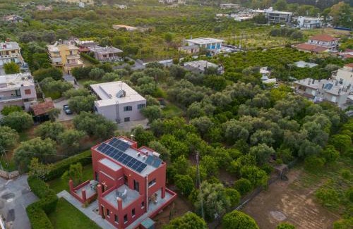Souda Villa | Red Castle