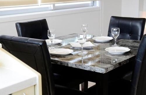 Makiminato Apartment | Red Dragon Okinawa-モダンデザインが映える贅沢な一棟貸切ステイ