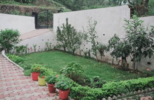 Bhowali Cottage | Red Hill Cottage 2BHK by Hillstay