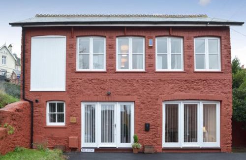 Torquay House | Red House