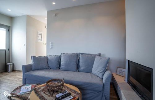 Rafina House | Red Port Seaview House