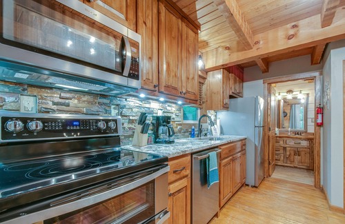 Kingston Springs Cabin | Red Roof Cabin in the woods