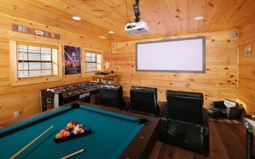 Gatlinburg - Pigeon Forge Villa | Redbird View