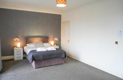 Frampton House | Redbourne Holiday Home
