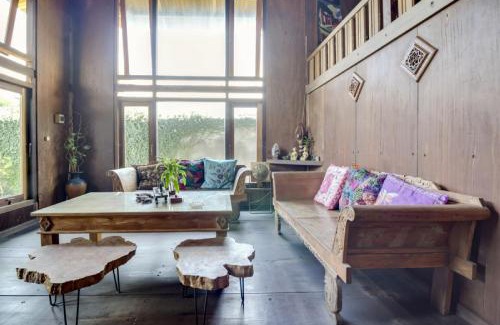 Sewon House | RedDoorz at Omah Kayu Homestay Yogyakarta