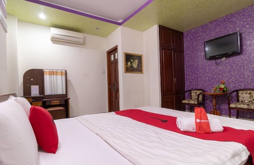 Tan Phu District Hotel | RedDoorz near Tan Huong Market 2