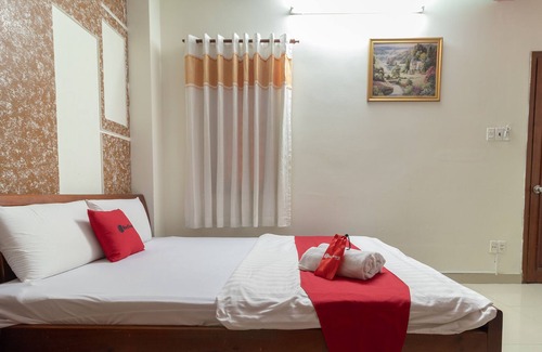 Tan Phu District Hotel | RedDoorz near Tan Huong Market 2