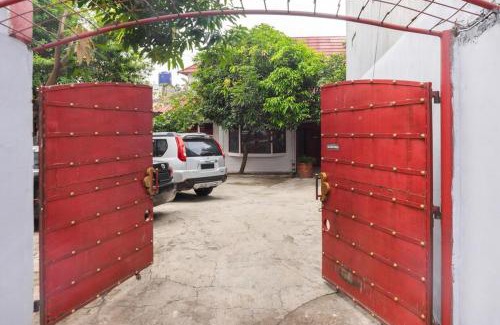 South Tangerang House | RedDoorz near Universitas Pamulang