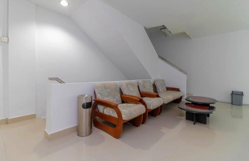 Batam Hotel | RedDoorz Plus near Kepri Mall