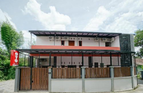 Sleman Hotel | RedDoorz Syariah at Falisha UMY