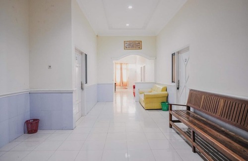 Banda Aceh House | RedDoorz Syariah near Suzuya Mall Banda Aceh