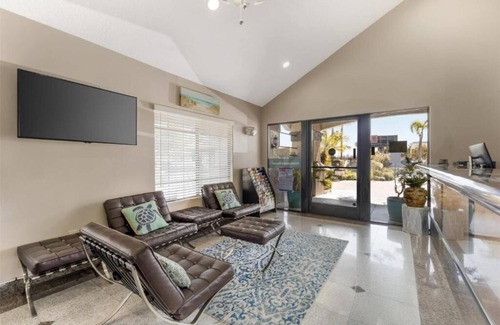 North Redondo Hotel | Redondo Beach Stay | 1 Unit | Near Galleria Mall & Beach