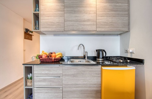 Kfardebian Apartment | RedRock Faqra - Mountain Getaway Residences W Pool & Balconies