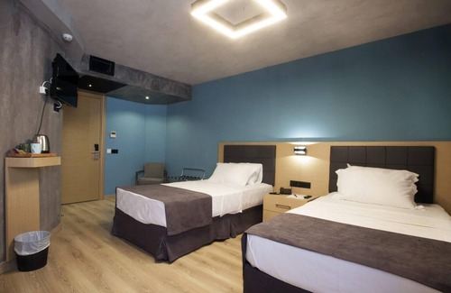 Moda Hotel | Redstone Hotel