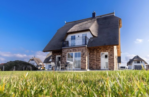 Dranske House | "reethaus nordlicht" a top-class vacation home on the baltic sea island of rügen.